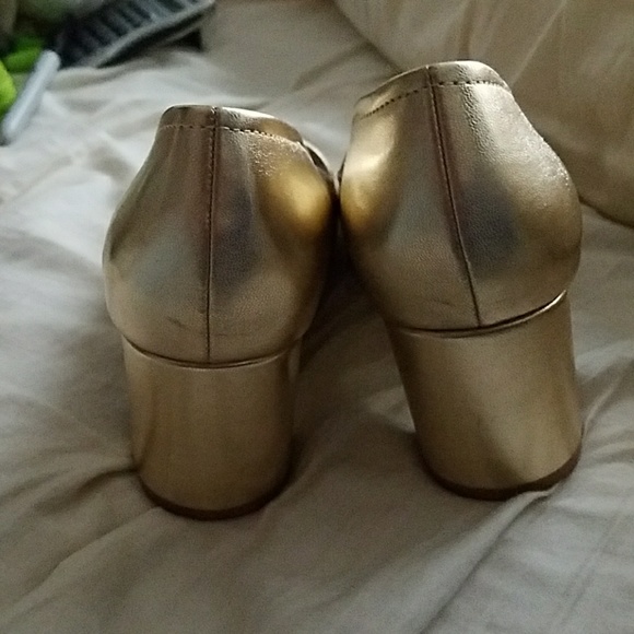 Gold Stacked princess jasmine Heels - Picture 3 of 5
